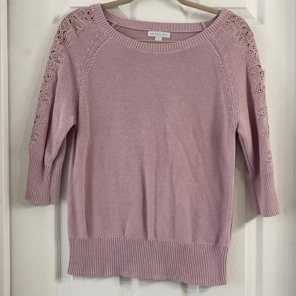 New York and Company 3/4 sleeve sweater